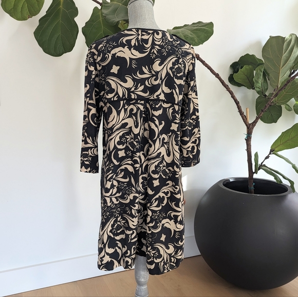 Club Monaco 100% silk dress with beige floral print - Picture 4 of 4